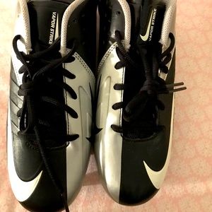 Men Nike Cleats 10.5 size